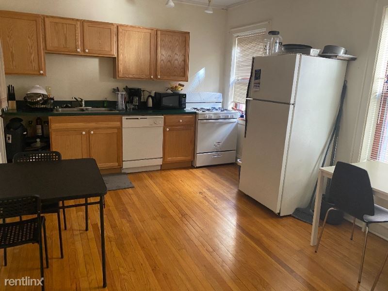 Primary Photo - 1 br, 1 bath Apartment - 5470 S Harper