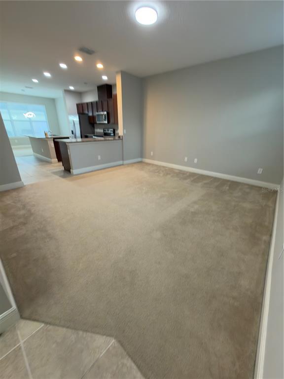 Foto del edificio - 15537 Honeybell Dr