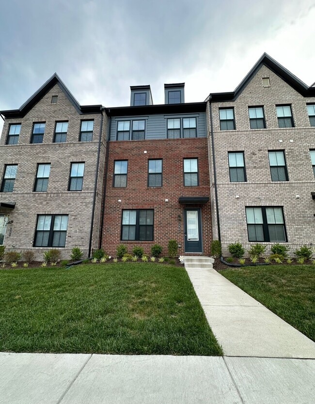 Building Photo - 596 Hazel Dr