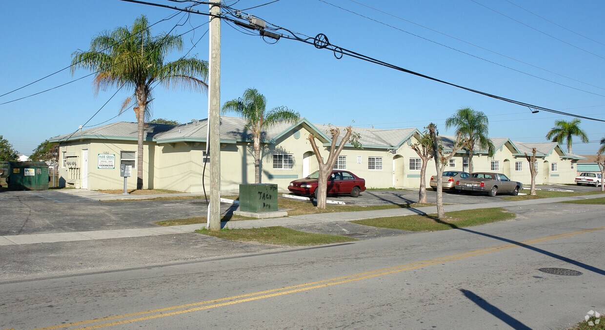 Building Photo - 1050-1070 NW 9th Ave