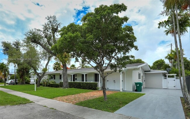 Foto del edificio - 8870 SW 86th St