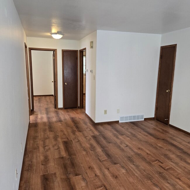 Building Photo - 1062 Perry St