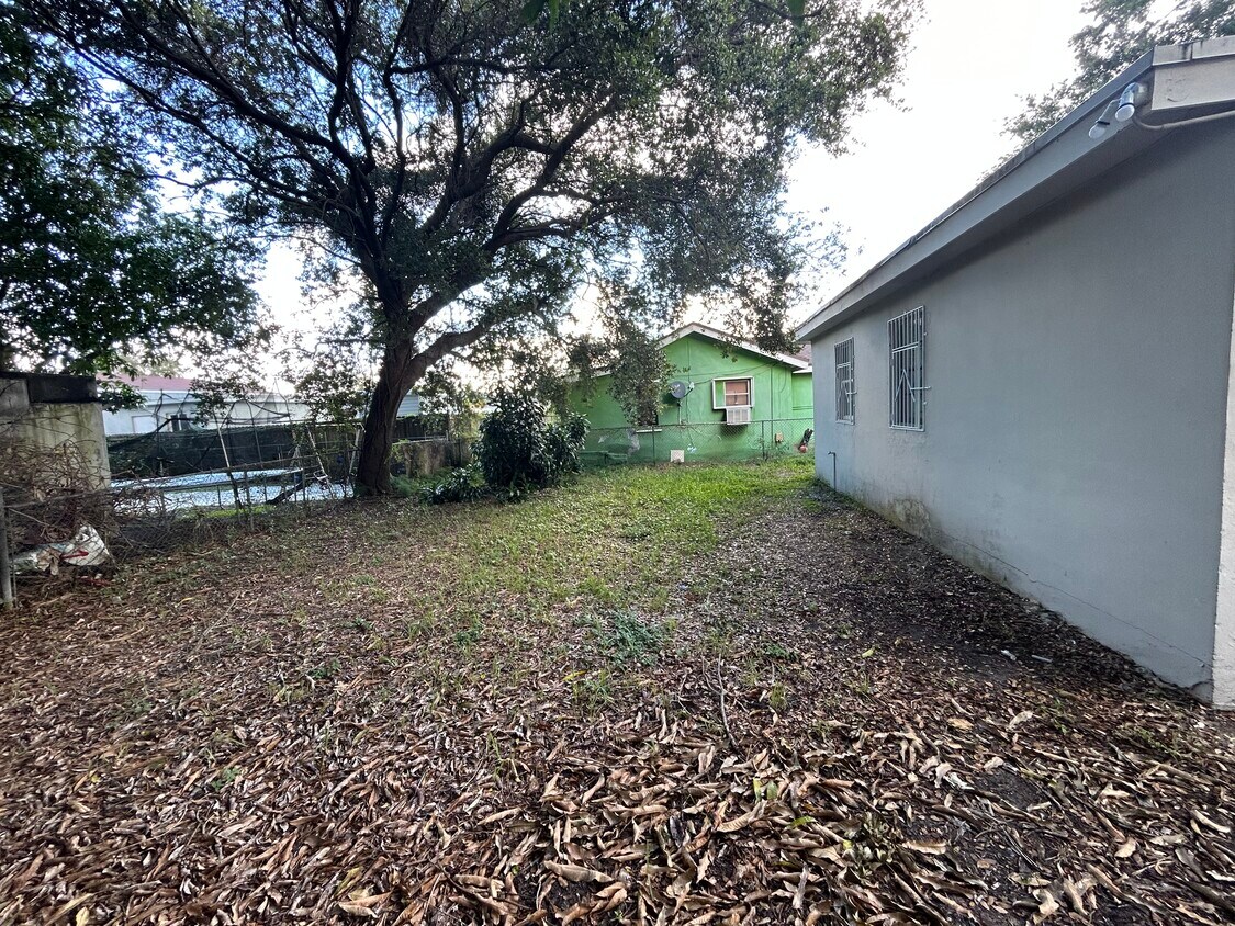Foto del edificio - 3361 NW 51st St