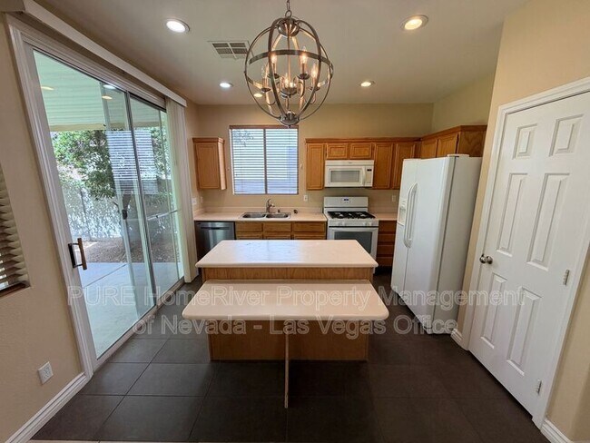 Foto del edificio - 280 Horizon Pointe Cir