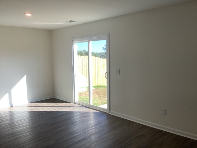 Building Photo - 6050 Mason Tucker Drive