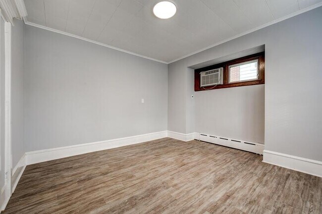 Building Photo - 229 Sylvan Ave