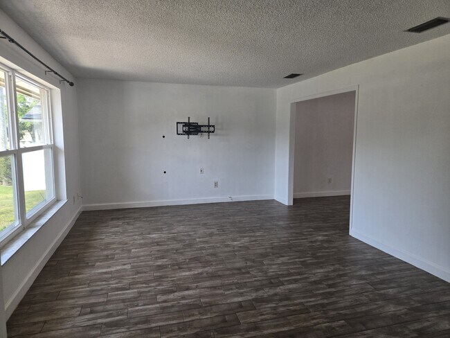 Foto del edificio - 1530 Fife Ct