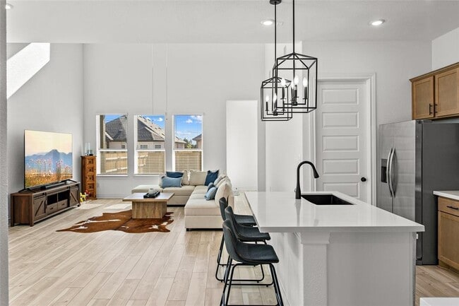 Building Photo - 481 Darley Oak Dr