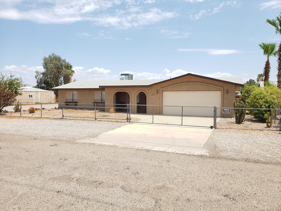 1026 E Acacia Dr, Mohave Valley, AZ 86440 - House Rental in Mohave ...