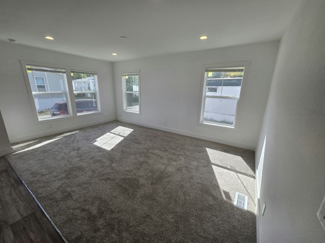 Foto del edificio - 203 Spruce Ln