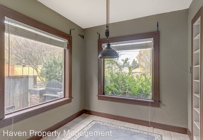 Building Photo - 4 br, 2 bath House - 9222 35th Ave SW