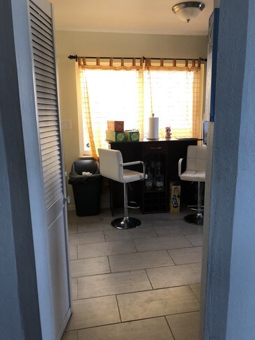 Cocina - 2515 Oliver Ave