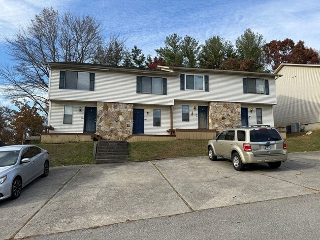 Photo - 10417 Victoria Dr Townhome