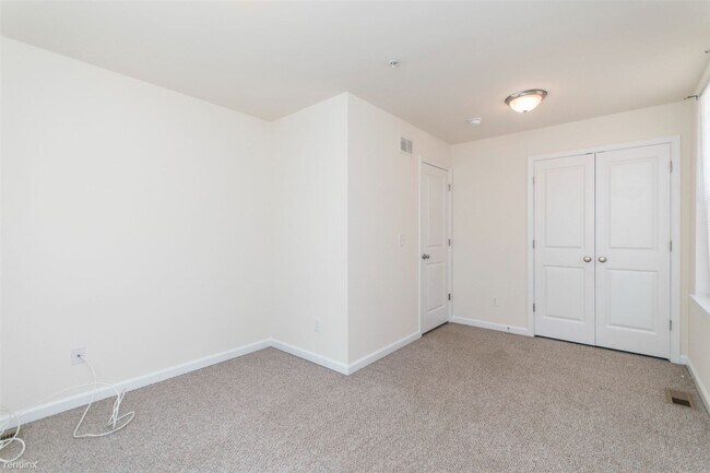 Foto del edificio - 4 br, 2 bath Duplex - 1811 W BERKS ST Unit 1