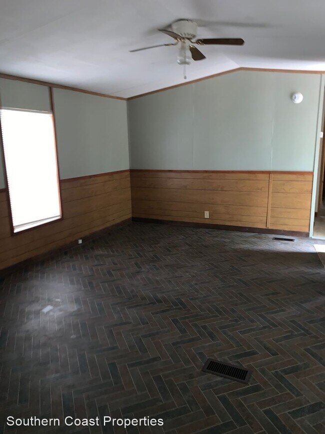 Building Photo - 2 br, 2 bath House - 143 Thompson Road