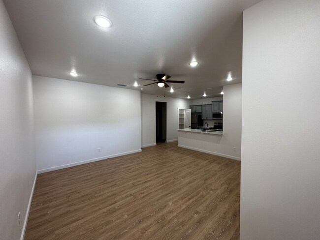 Building Photo - 5809 Urbana Ave