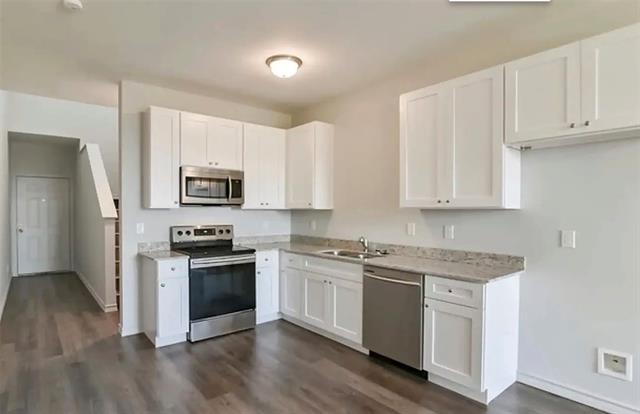 Foto del edificio - 7923 Doreen Ave