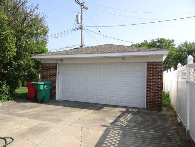 Building Photo - 18012 Prosper Ave