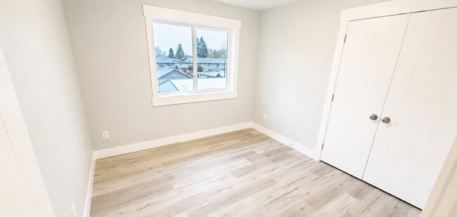 Building Photo - 5797 Golden Eagle Dr