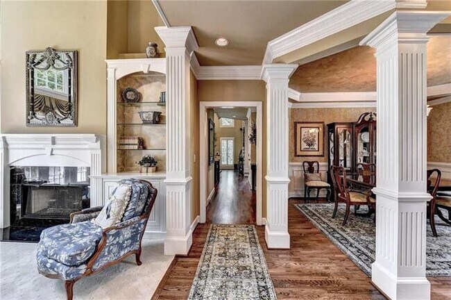 Foto del edificio - 5940 Somerset Ct