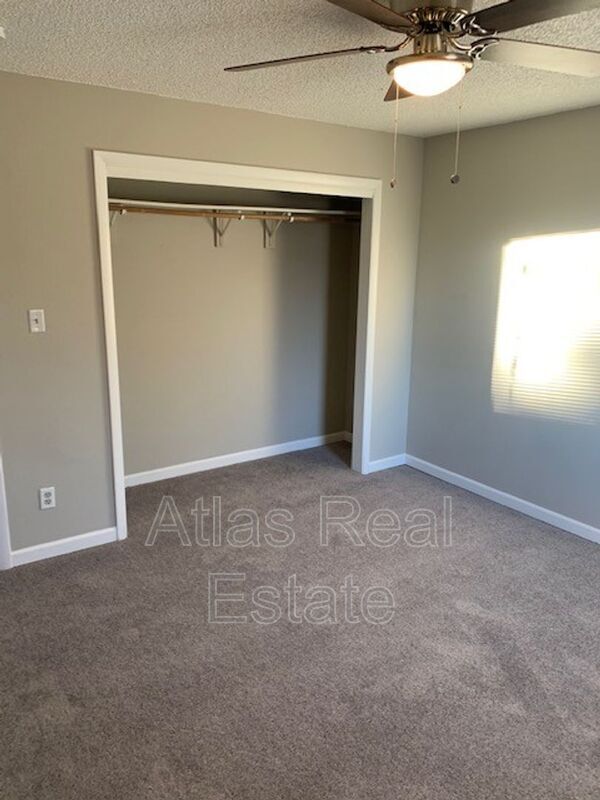 Building Photo - 2855 Montebello Dr W