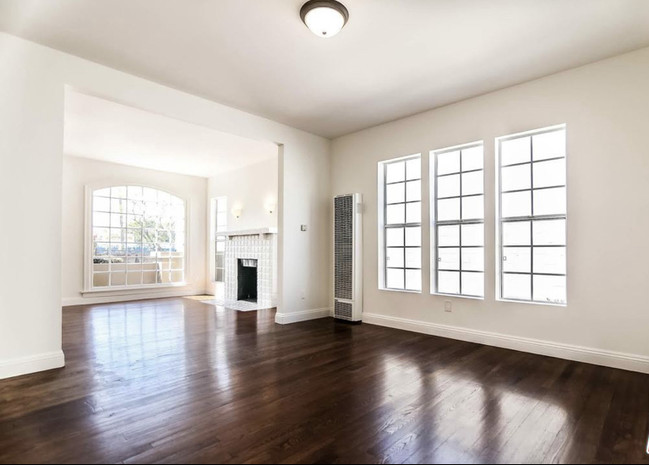 Dining/ Living Room - 1312 S Victoria Ave