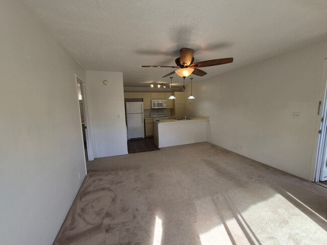 Building Photo - 94-1074-1074 Paawalu St