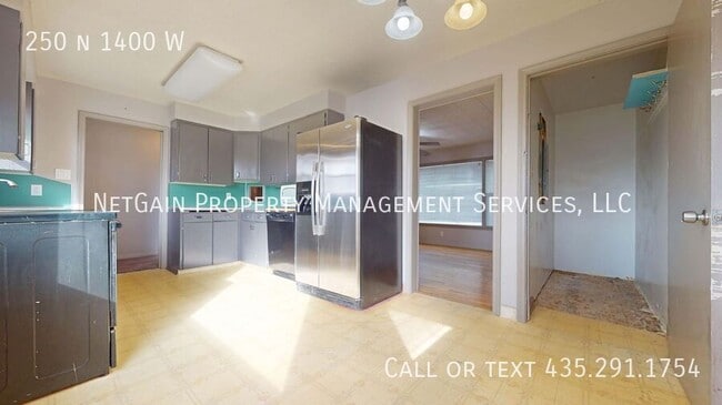 Building Photo - 250 N 1400 W