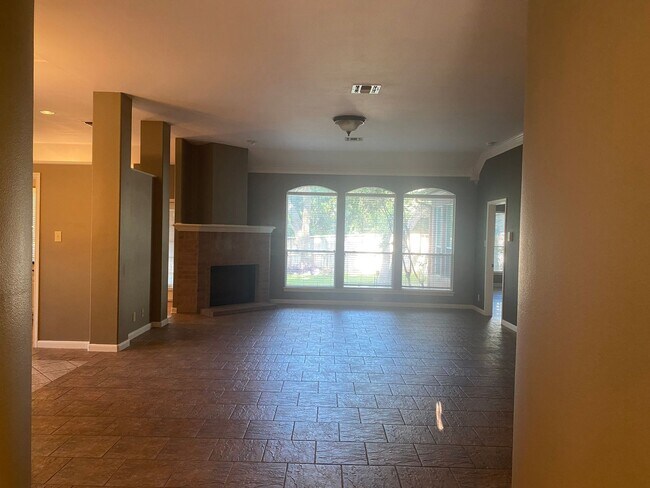 Building Photo - 11127 Auburn Glen