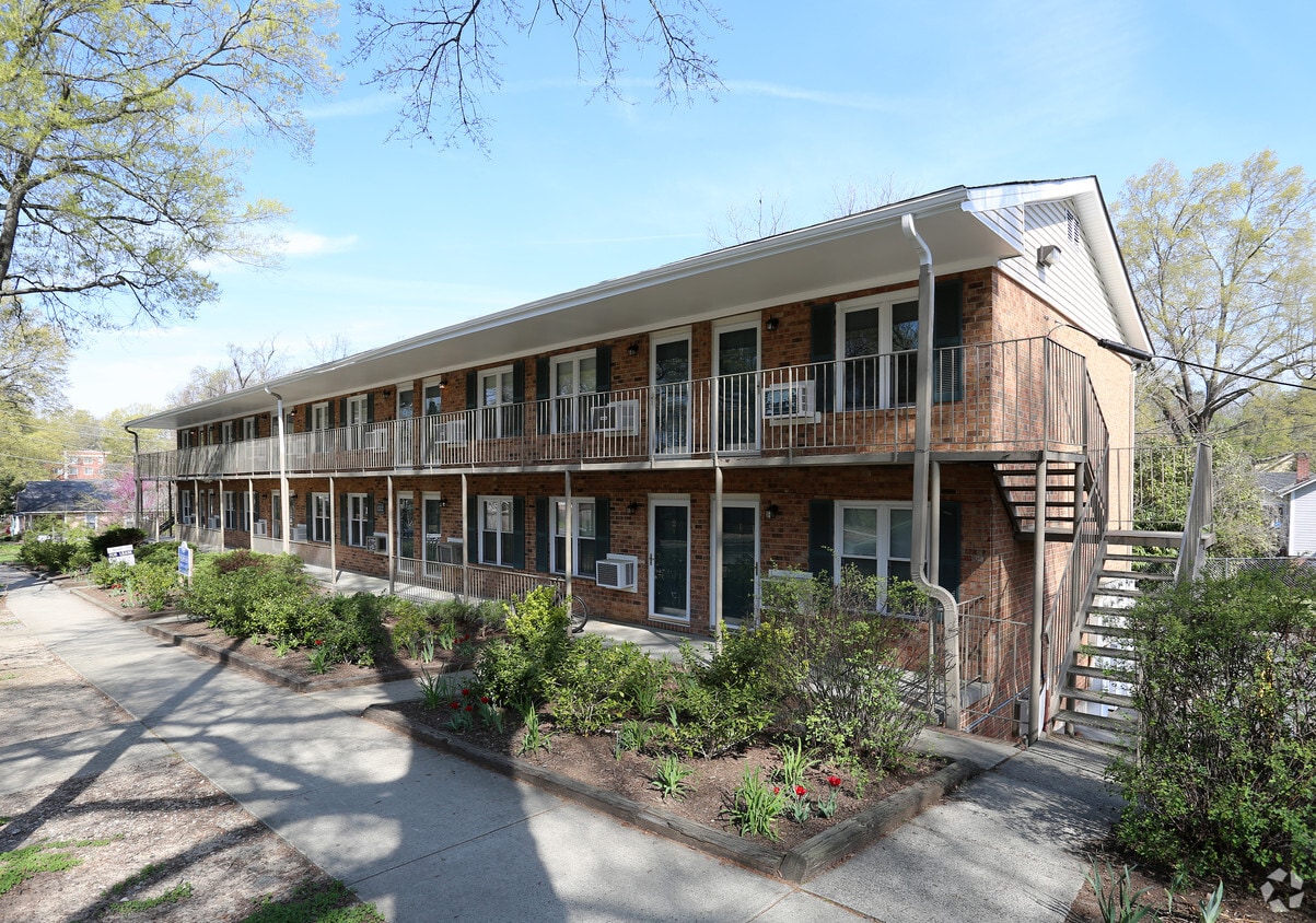 Oak Tree Apartment Homes - Oak Tree Apartment Homes