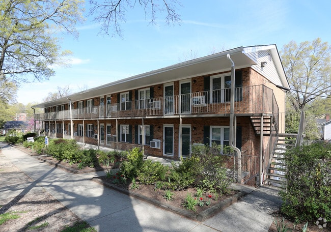 Oak Tree Apartment Homes - Oak Tree Apartment Homes