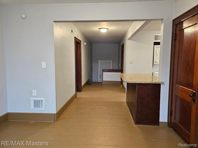 Wide hall welcomes you home each day. - 437 N Monroe St
