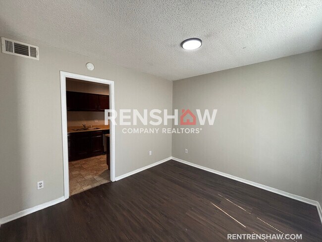 Foto del edificio - 3976 Twin Lakes Dr
