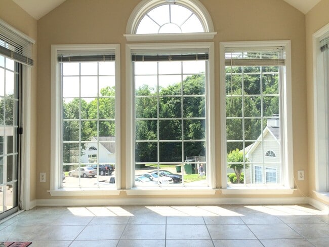 Building Photo - FOR RENT CLEMMONS!!