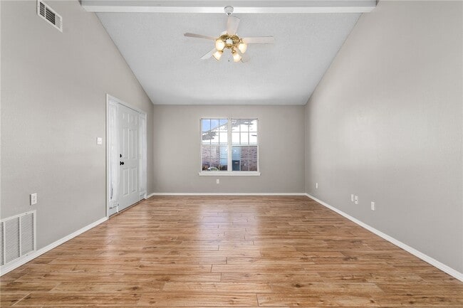 Building Photo - 5802 Park Valley Cir