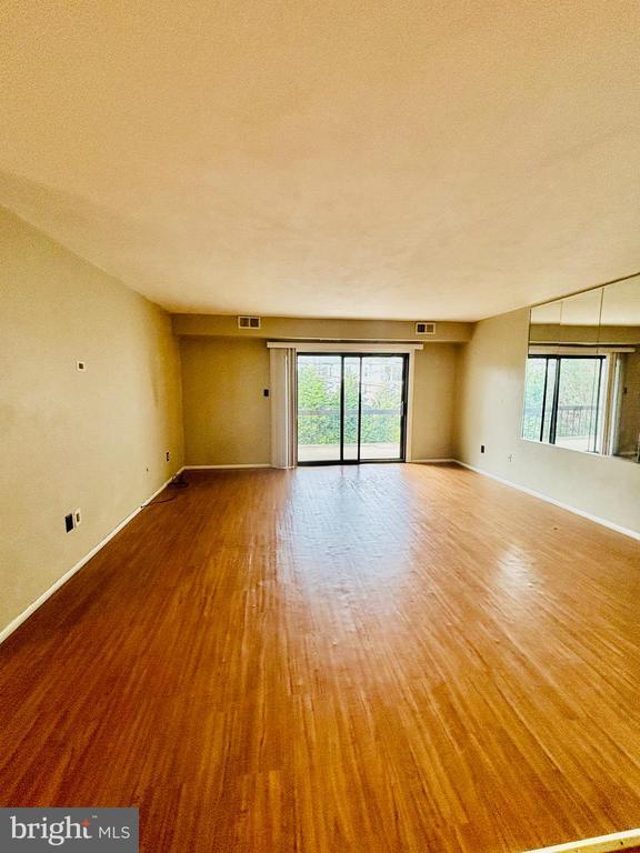 Foto del edificio - 20 Dougherty Blvd