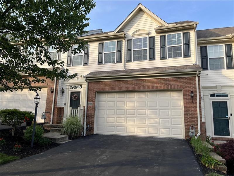 Primary Photo - 266 Maple Ridge Dr
