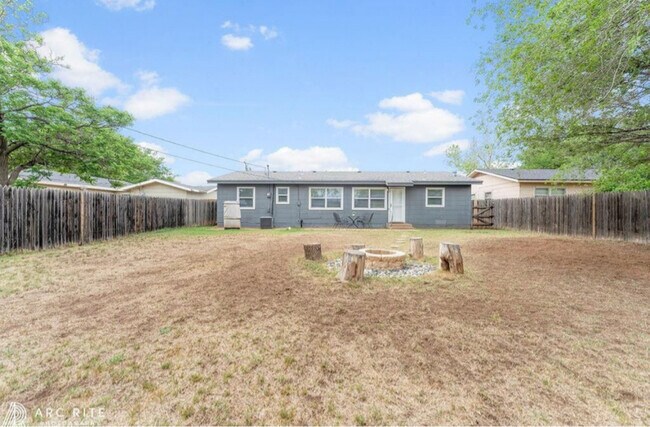 Foto del edificio - 2316 47th St