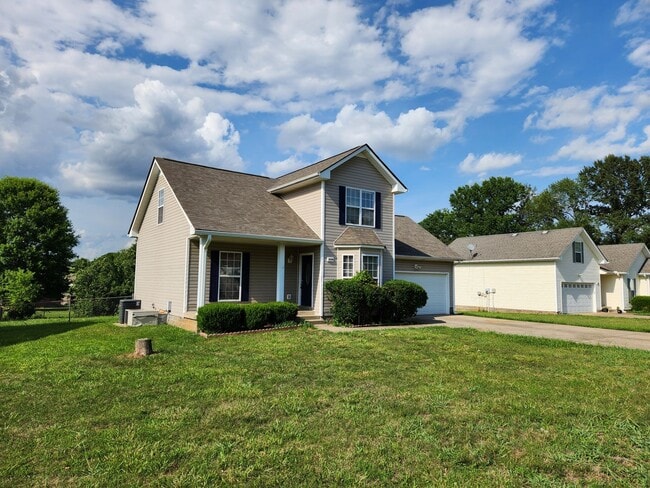 Building Photo - 4048 New Grange Cir