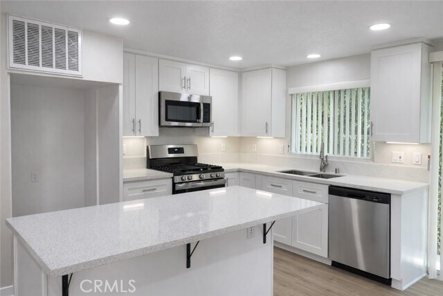 Building Photo - 9156 Burke St