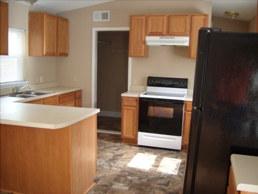 Building Photo - 114 Blue Heron Rd