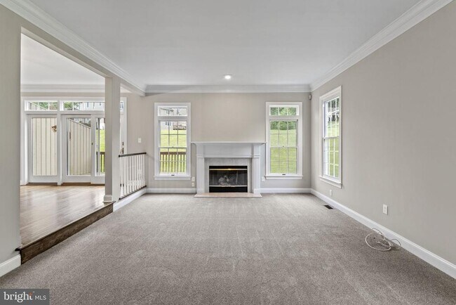 Building Photo - 333 Lea Dr