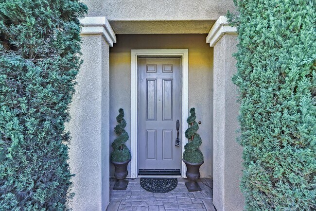 Foto del edificio - 1676 Barbour Ave