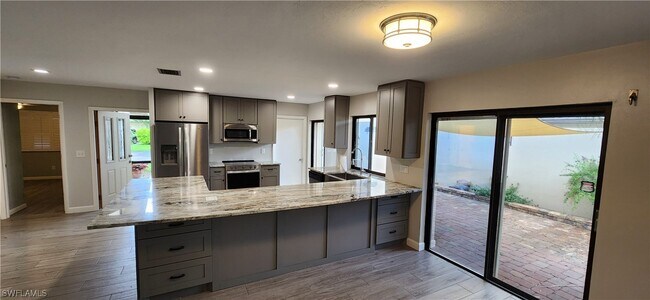 Building Photo - 5878 Keylime Way