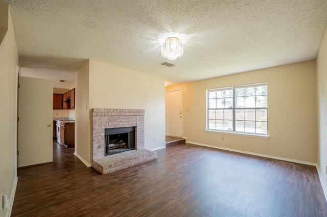 Foto del edificio - 832 Winding Creek Dr