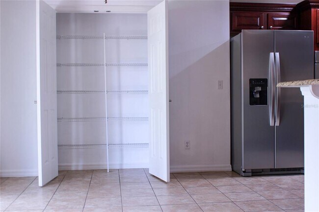 Building Photo - 2566 Aventurine St
