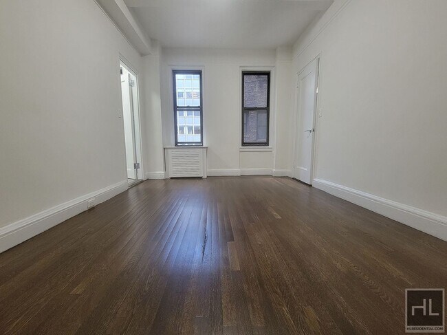 Foto del edificio - EAST 46 STREET