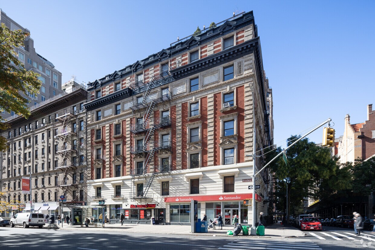Primary Photo - 250 W 82nd St