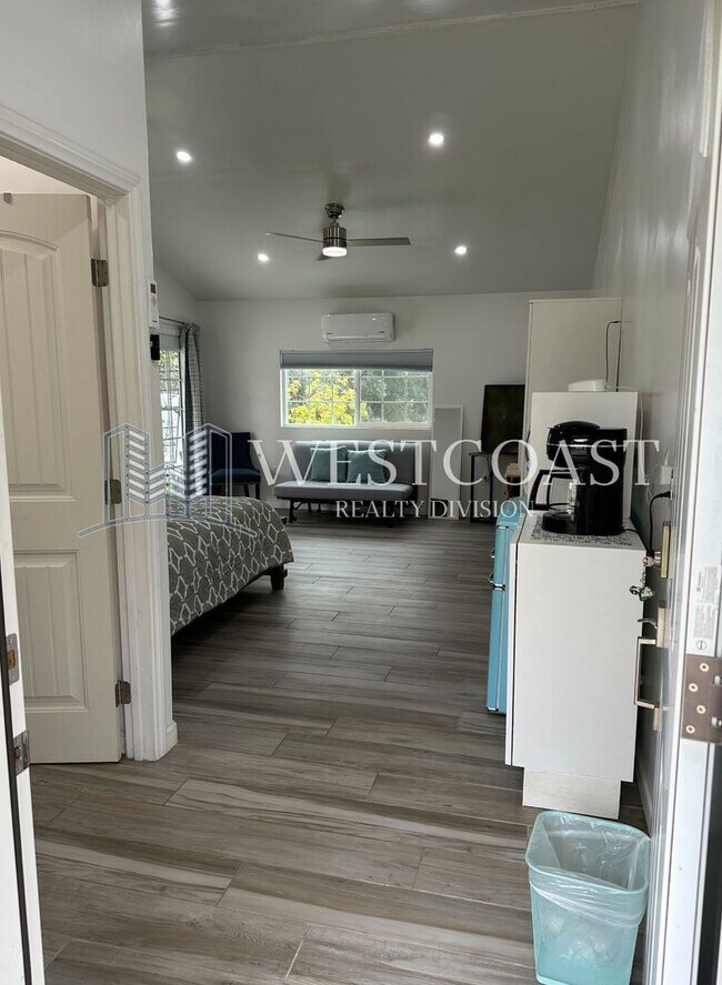 Foto del edificio - 35975 Glen Oaks Rd