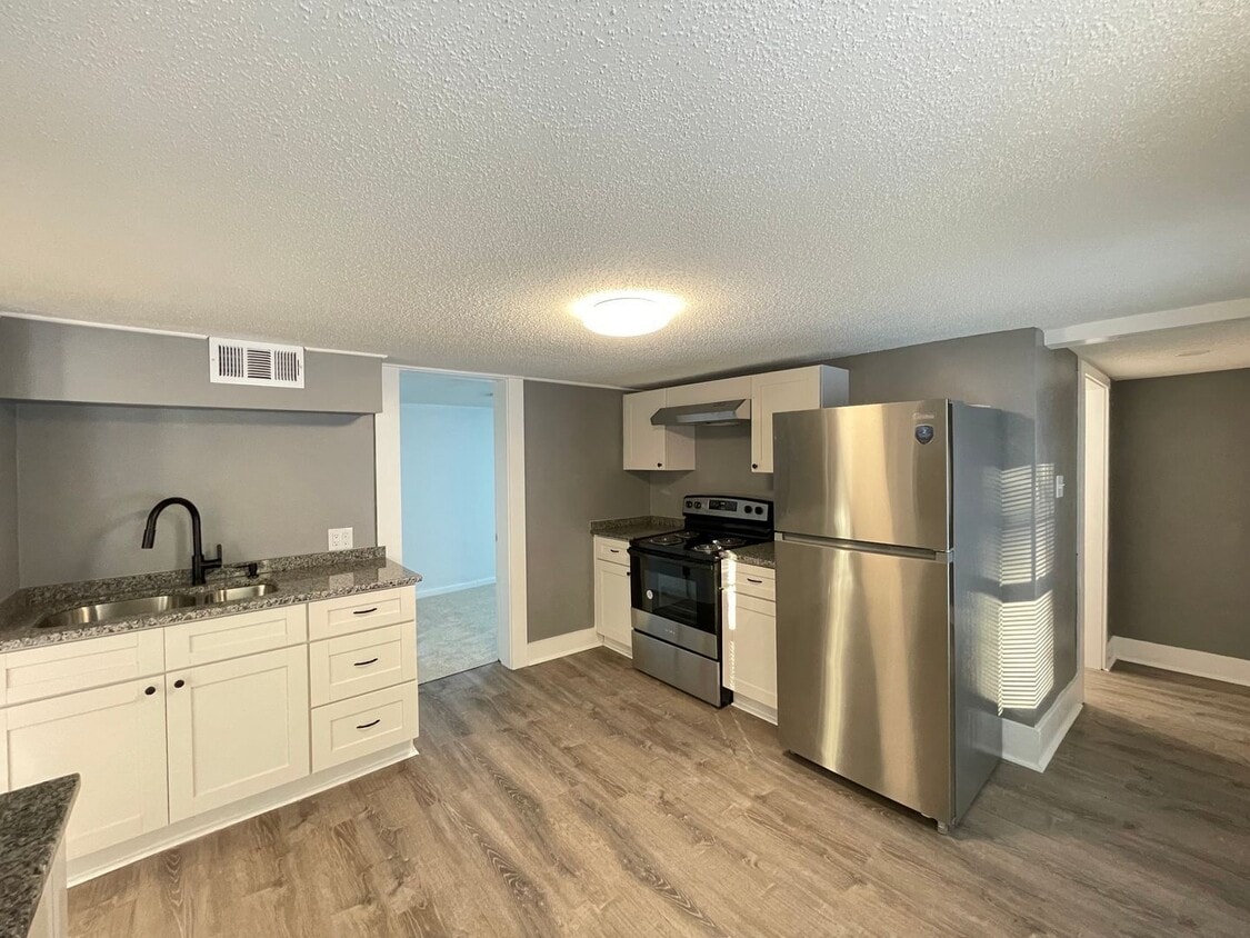 Foto principal - 24 Grandview Rd